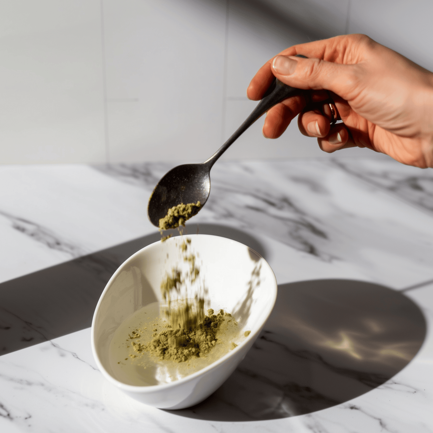 Kräutermichel 3-Zutaten-Pflege: Pulver löst sich in Wasser auf. Seifenfrei &amp; ohne Brennen mit Hafer, Stiefmütterchen &amp; Spitzwegerich für jedes Alter.